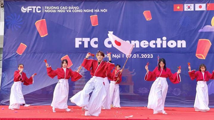 Sinh viên ngành tiếng Nhật tham gia ngày hội FTC Connection