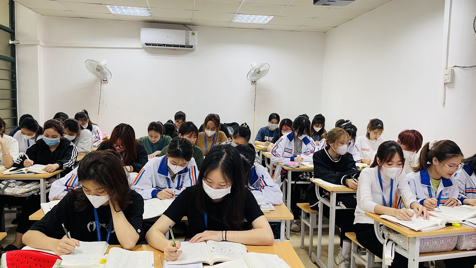 Lớp học sinh viên ngôn ngữ Nhật FTC