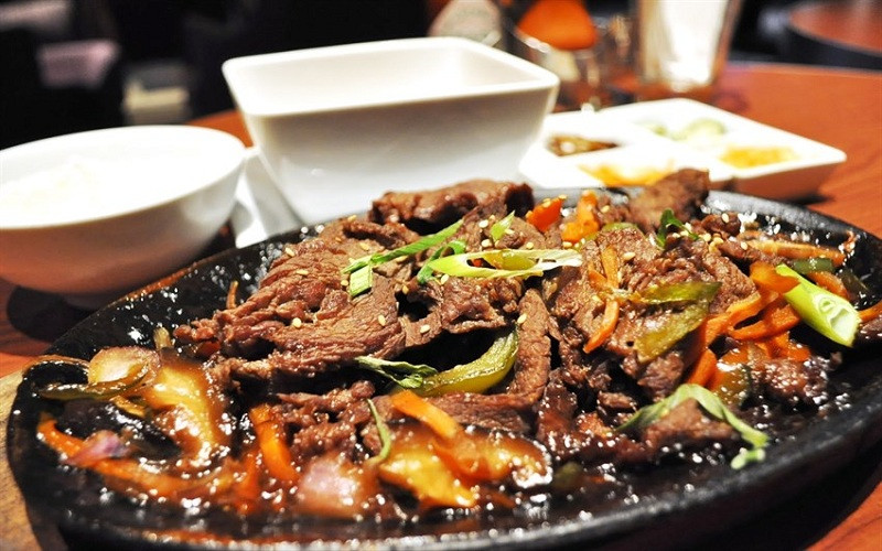 Món ăn mang đặc trưng hương vị Hàn bởi nước sốt Bulgogi
