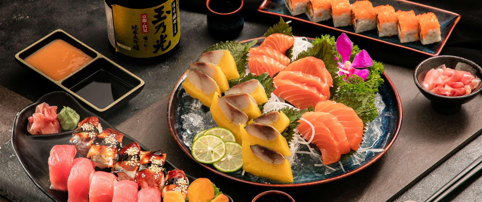 Sushi là một trong những món ăn đặc trưng của người Nhật