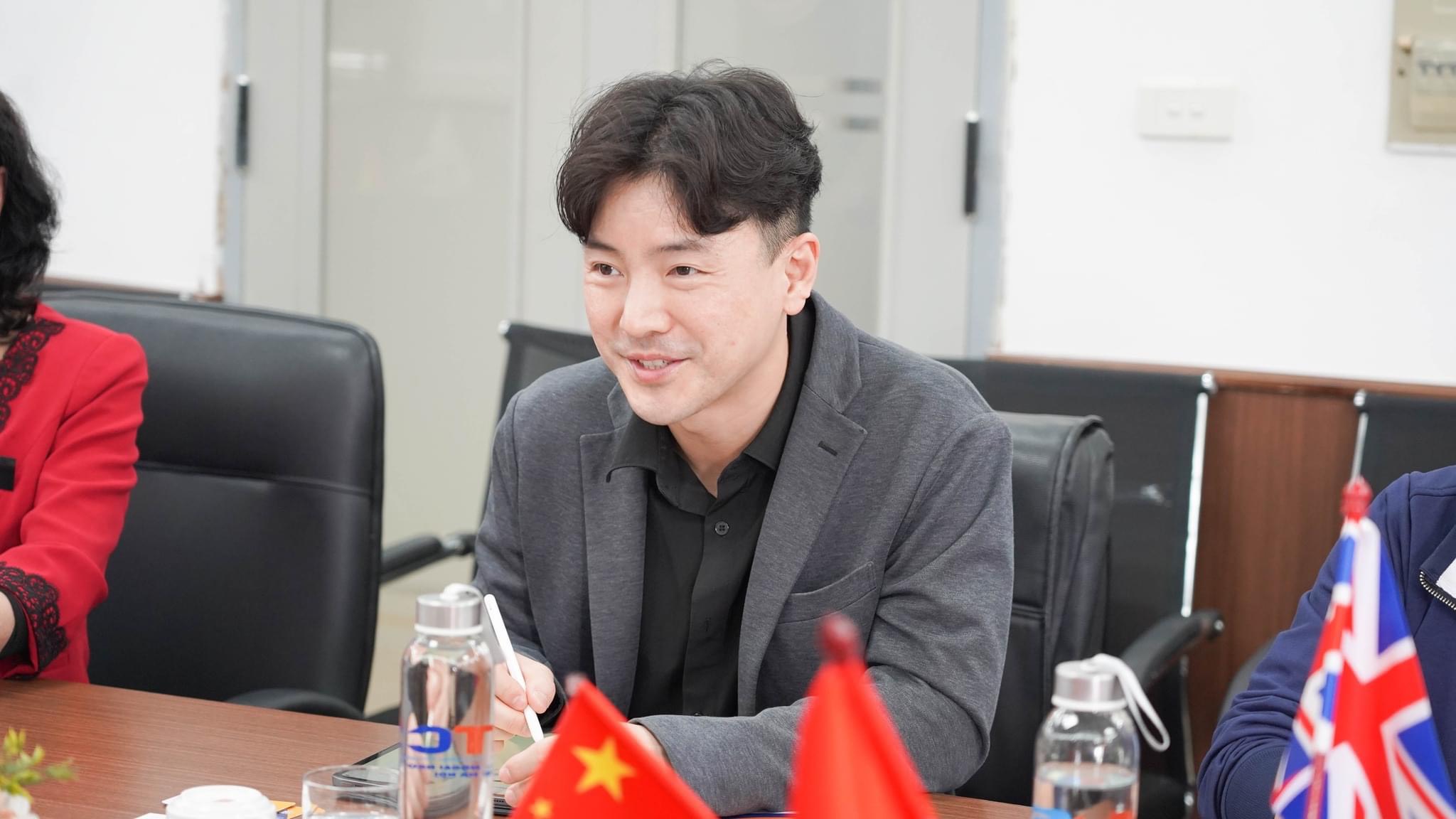 Ông Yun Jong Chan – Đại diện trường đại học Daegu